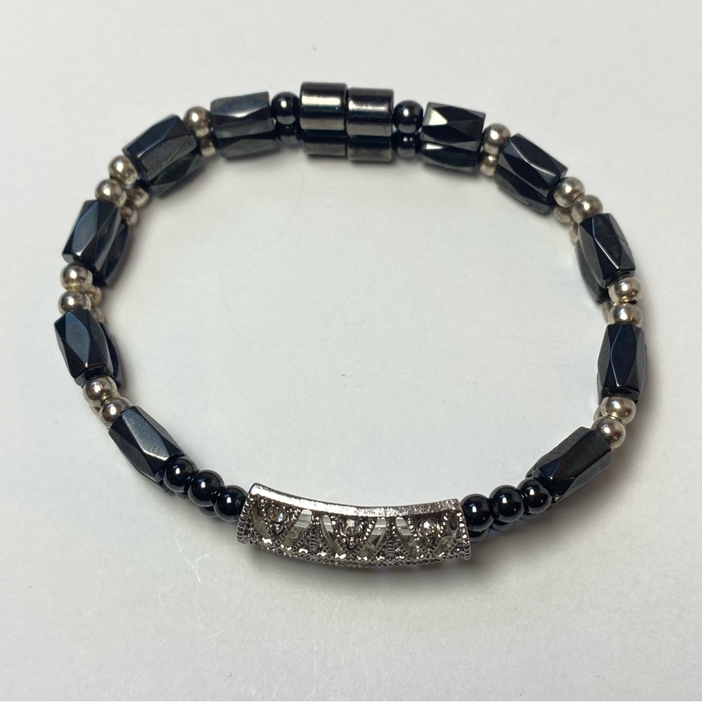 Art Deco Style Silver Tone Rhinestone Double Strand Magnetic Hematite Bracelet‎ - Picture 5 of 9
